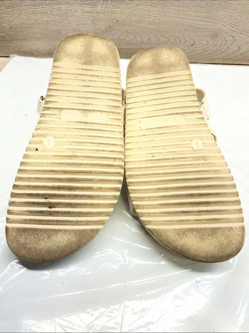 Steve Madden Beige Platform Buckle Sandals #1003